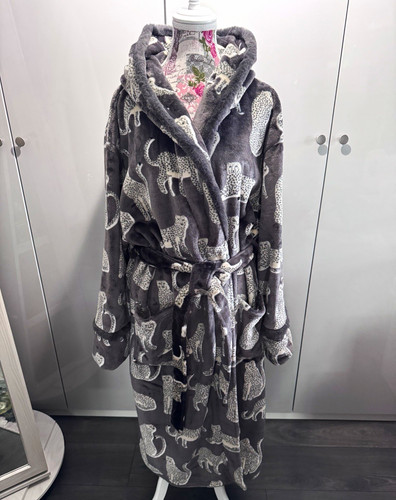Bnwt scion next grey snow - scion, at